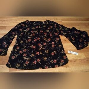 Women's Long Sleeve Top Shirt Size Small Zak & Rachel Black W/ Floral Decor NEW!
